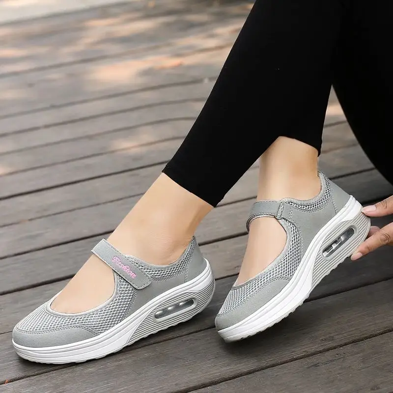 האביב נשים פלטפורמת סנדלי אישה Vulcanize נעליים מזדמנים נעלי ספורט נשי רך שטוח על הגברת קל משקל לנשימה