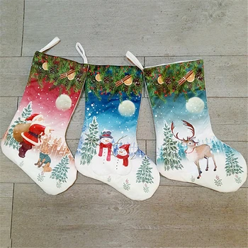 גרבי חג המולד תלויים קישוטים בד סנטה שלג אייל עץ קישוט חג המולד, גרביים קישוט השנה החדשה שמח 2023